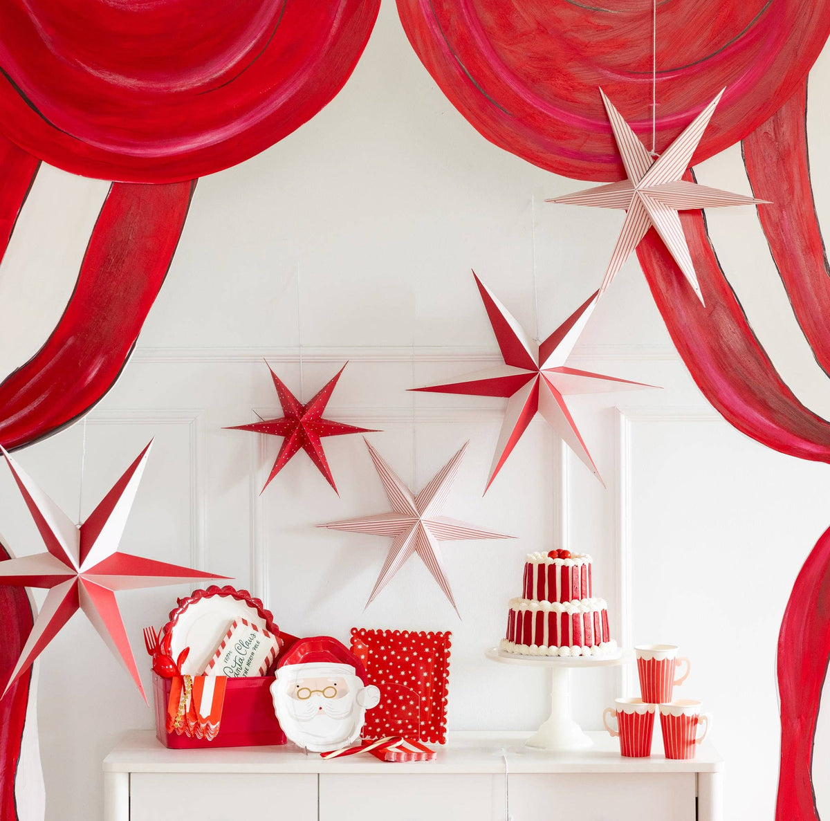 BEC1305 - Red and Cream Hanging Christmas Star Set