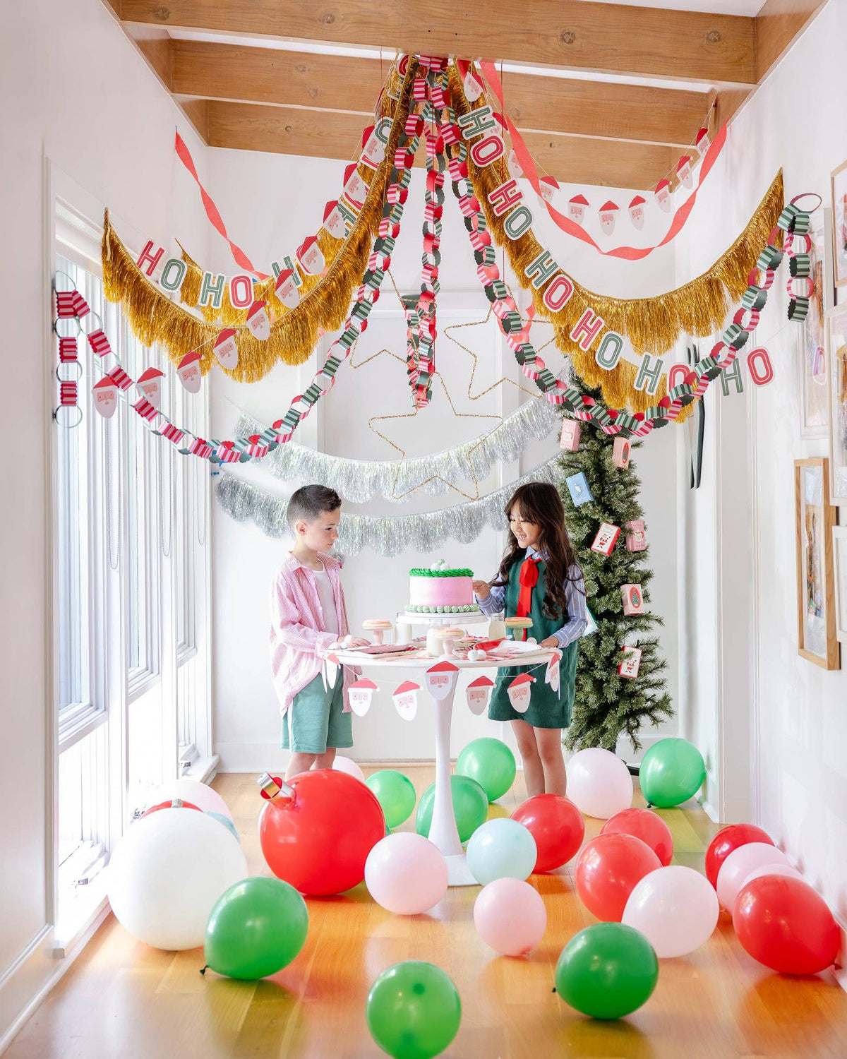 NYE1302 - Silver Mylar Fringe Double Banner